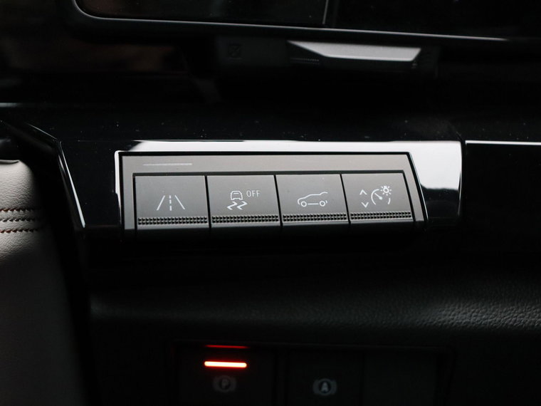 Vehicle Image 26