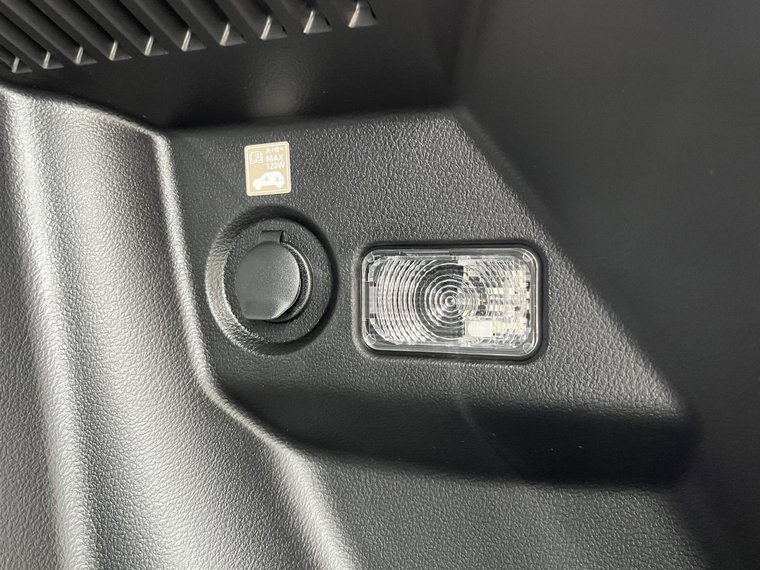 Vehicle Image 28
