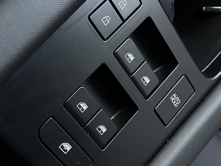 Vehicle Image 27