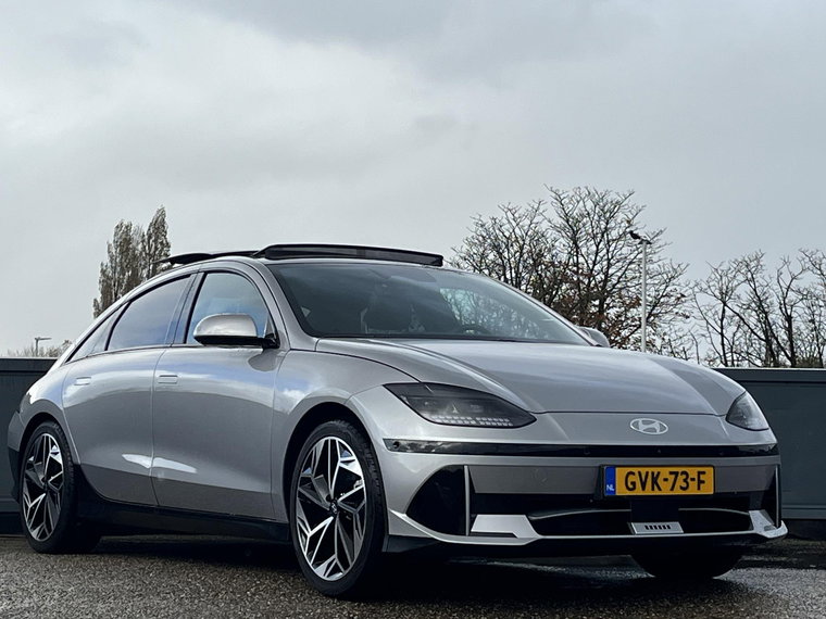 Vehicle Image 6