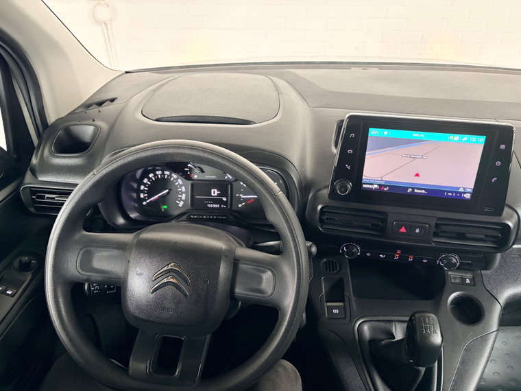 Vehicle Image 24
