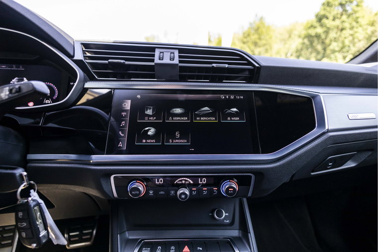 Vehicle Image 35