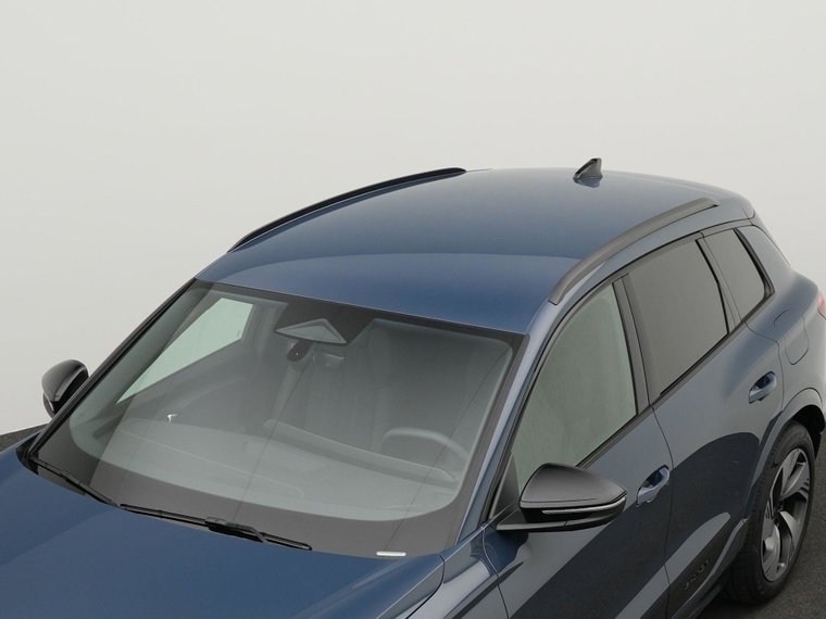 Vehicle Image 38