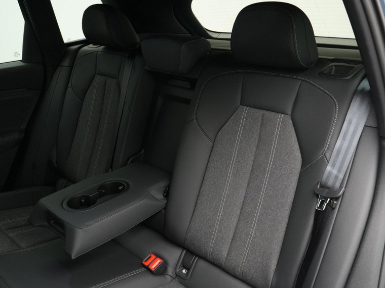 Vehicle Image 47