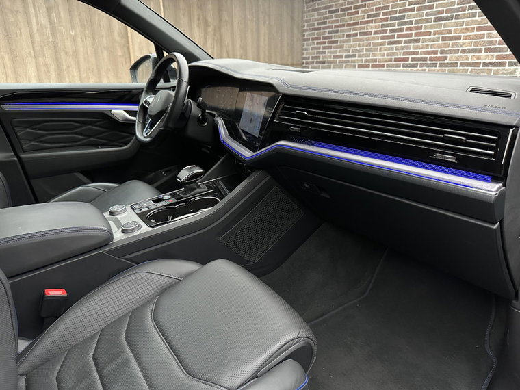 Vehicle Image 37