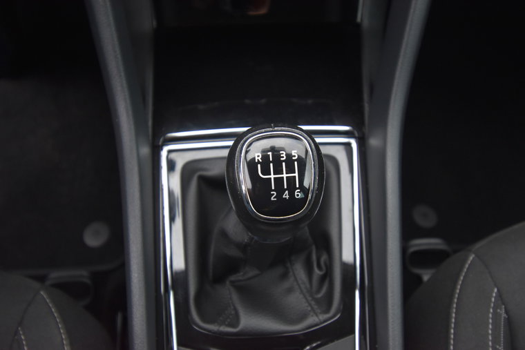 Vehicle Image 23