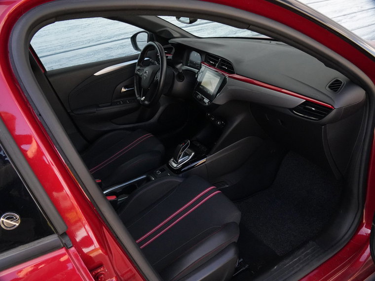 Vehicle Image 18