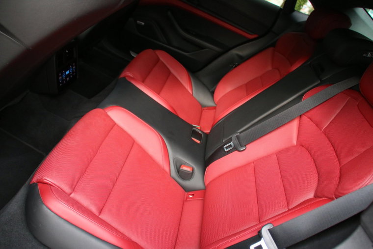 Vehicle Image 22