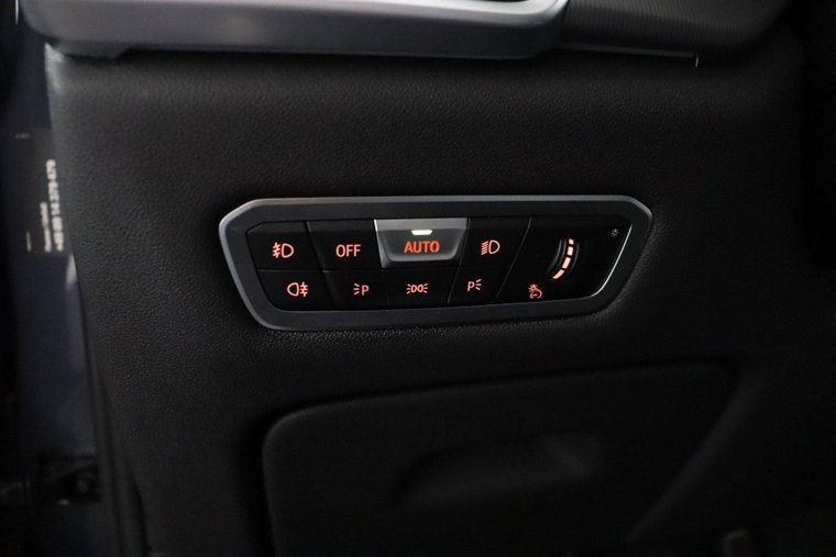 Vehicle Image 27