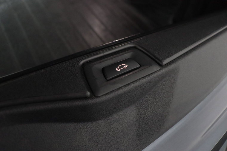 Vehicle Image 45