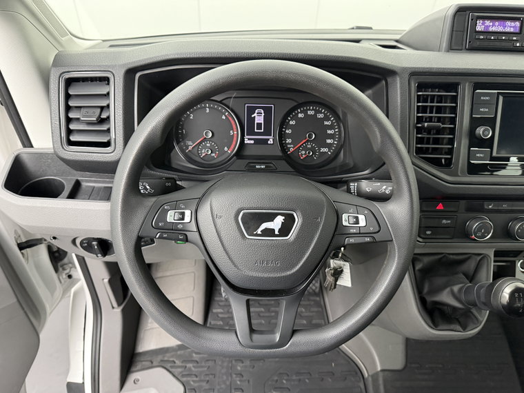 Vehicle Image 14