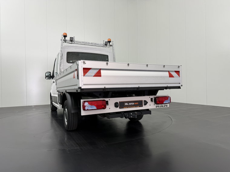 Vehicle Image 24