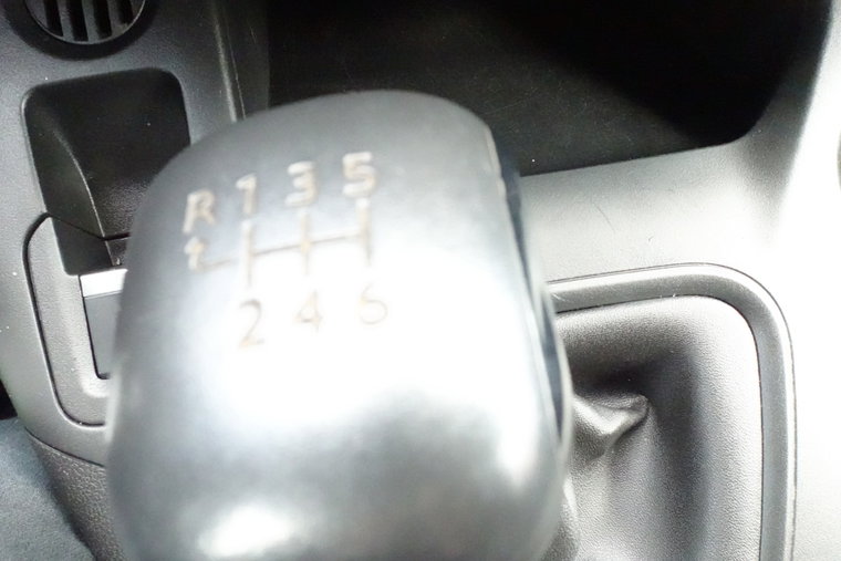 Vehicle Image 23