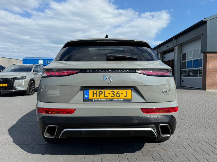 Vehicle Image 24