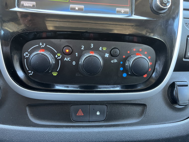 Vehicle Image 27