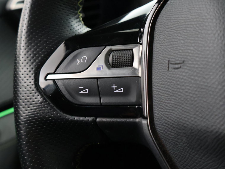 Vehicle Image 33