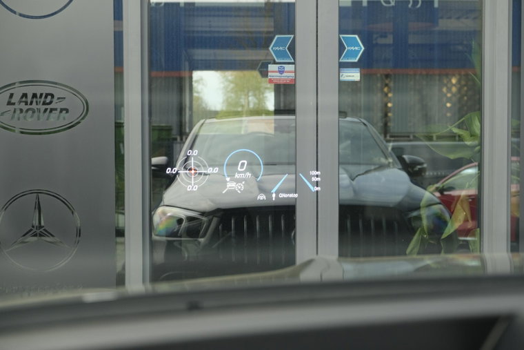Vehicle Image 28