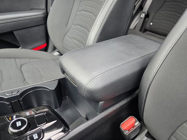 Vehicle Image 33