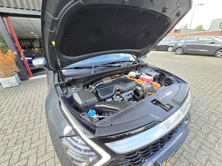 Vehicle Image 38