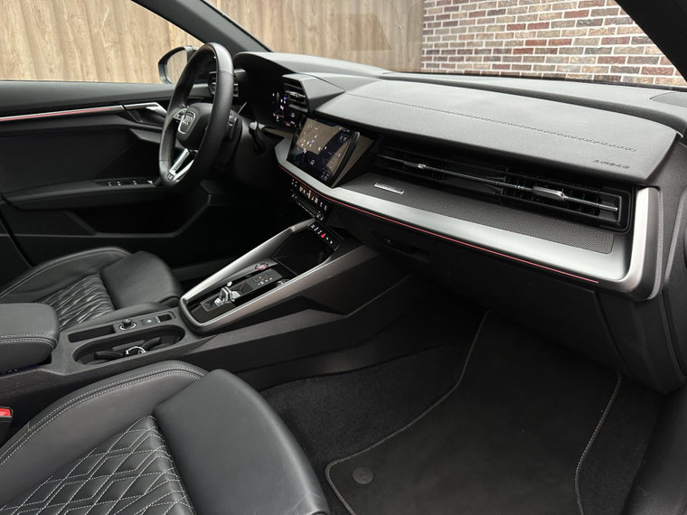 Vehicle Image 39