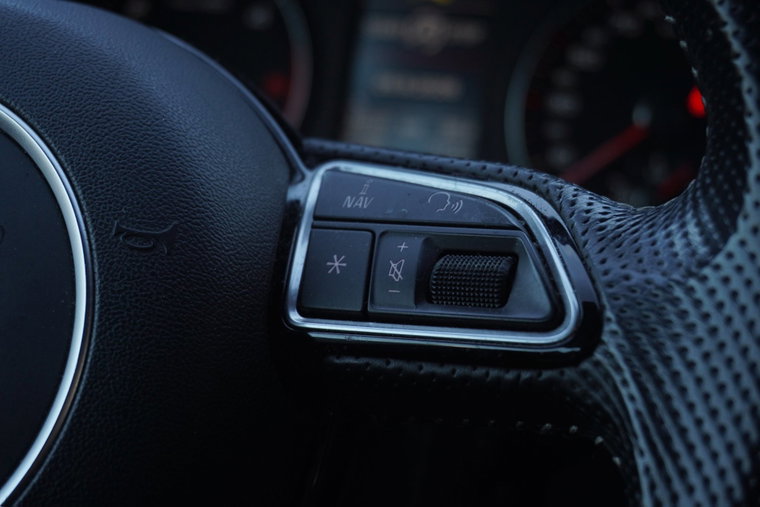 Vehicle Image 21