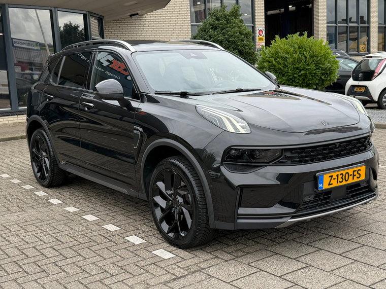 Vehicle Image 12