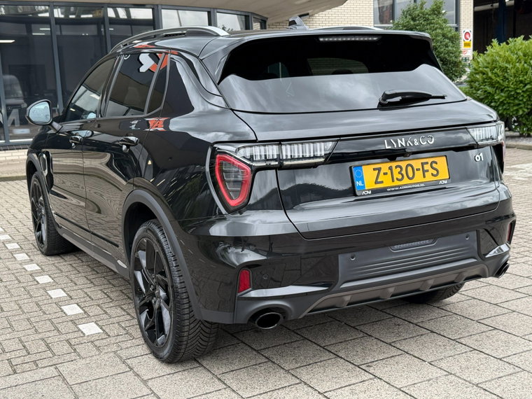 Vehicle Image 16