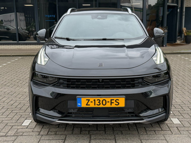 Vehicle Image 11