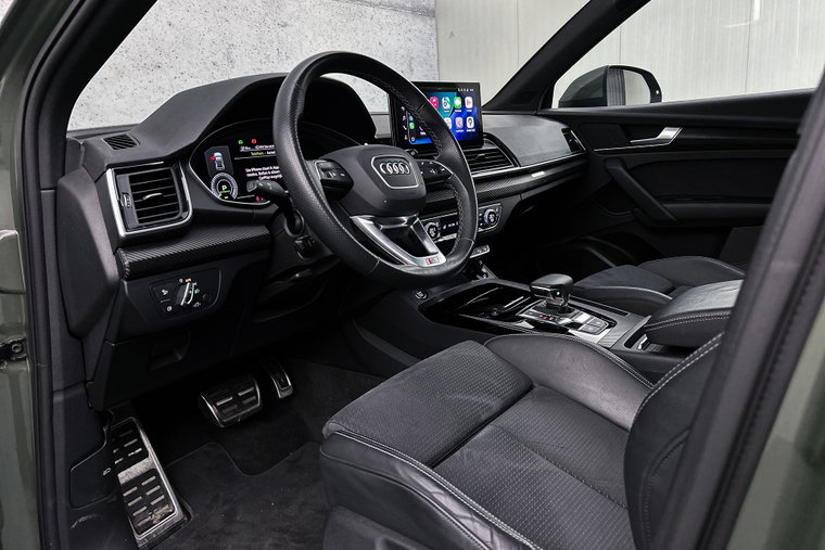 Vehicle Image 22