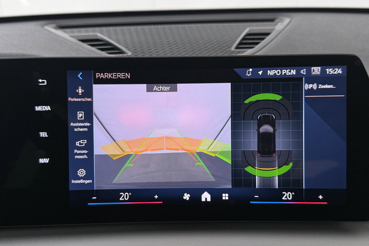 Vehicle Image 30