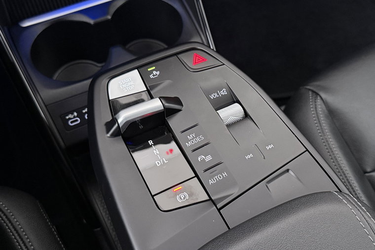 Vehicle Image 31