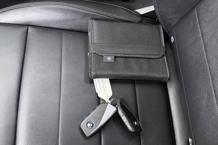Vehicle Image 32
