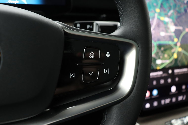 Vehicle Image 38