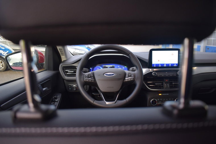 Vehicle Image 18