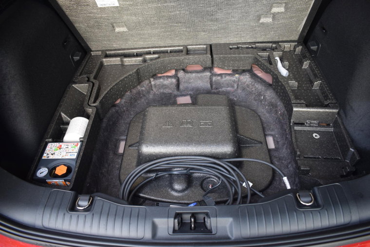 Vehicle Image 35