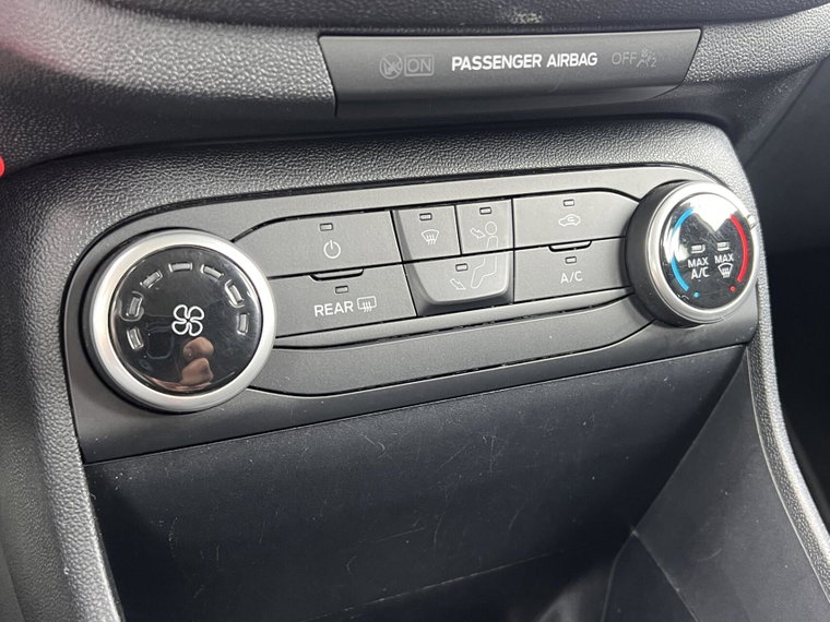 Vehicle Image 27