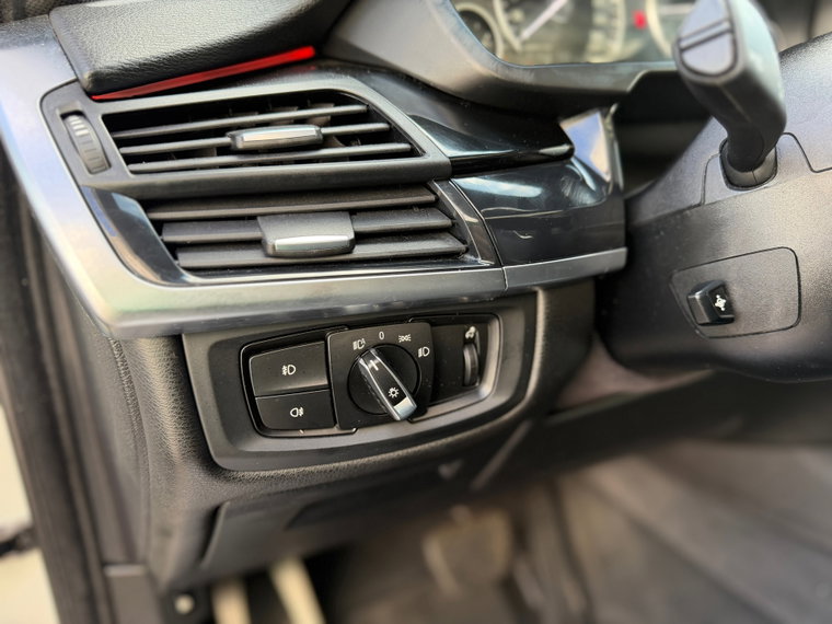 Vehicle Image 40
