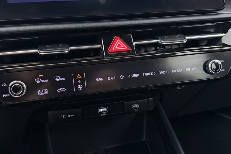 Vehicle Image 32