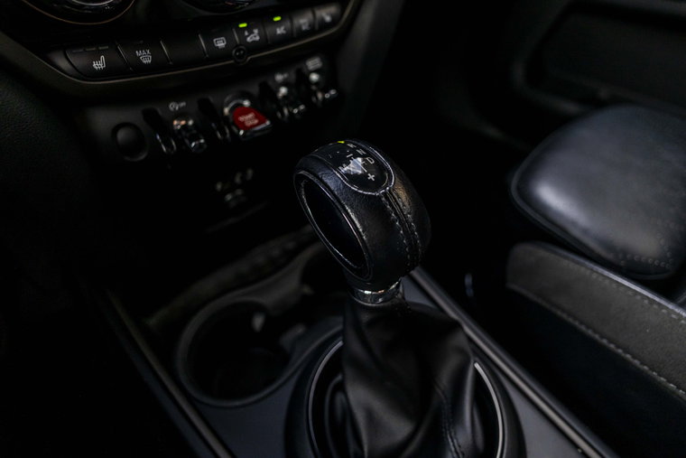 Vehicle Image 28