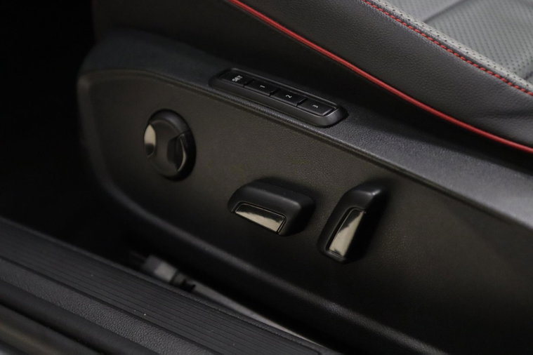 Vehicle Image 20