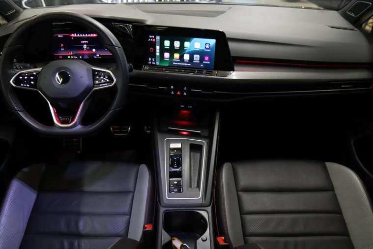 Vehicle Image 9