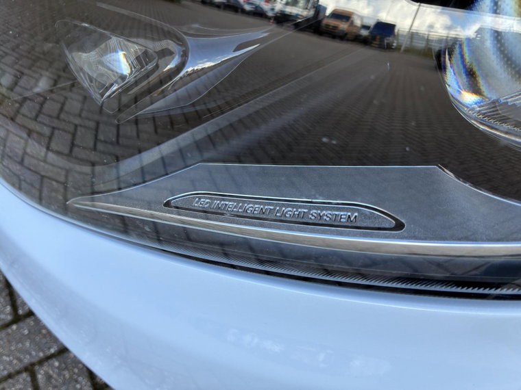 Vehicle Image 37