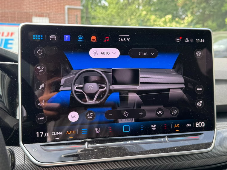 Vehicle Image 35