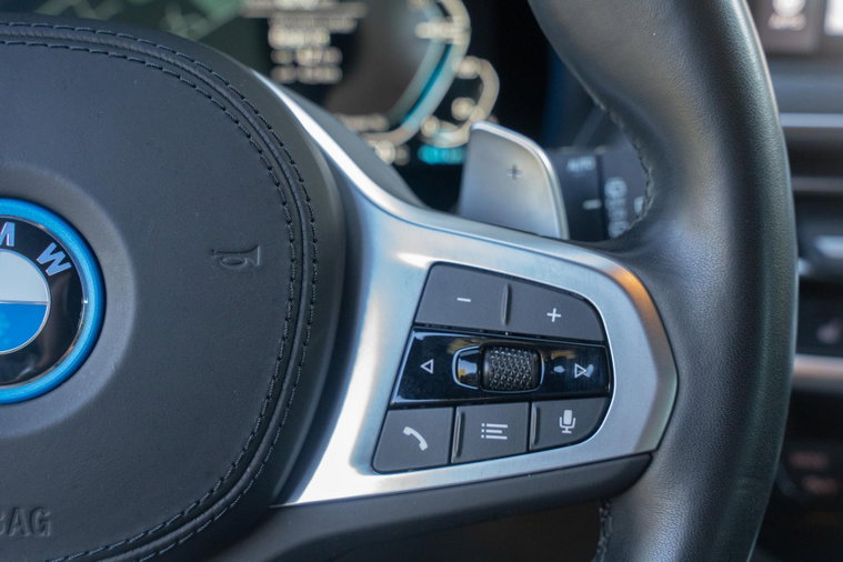 Vehicle Image 23