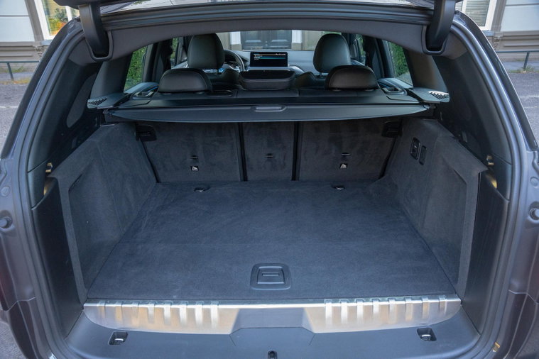 Vehicle Image 38