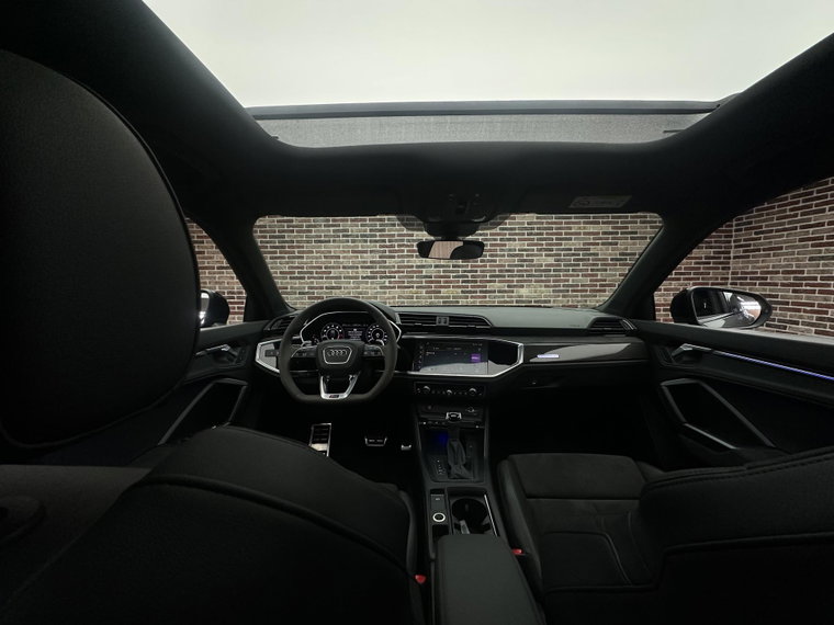 Vehicle Image 38