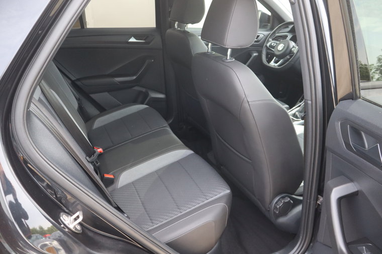 Vehicle Image 35