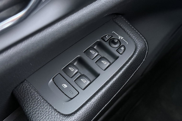 Vehicle Image 41