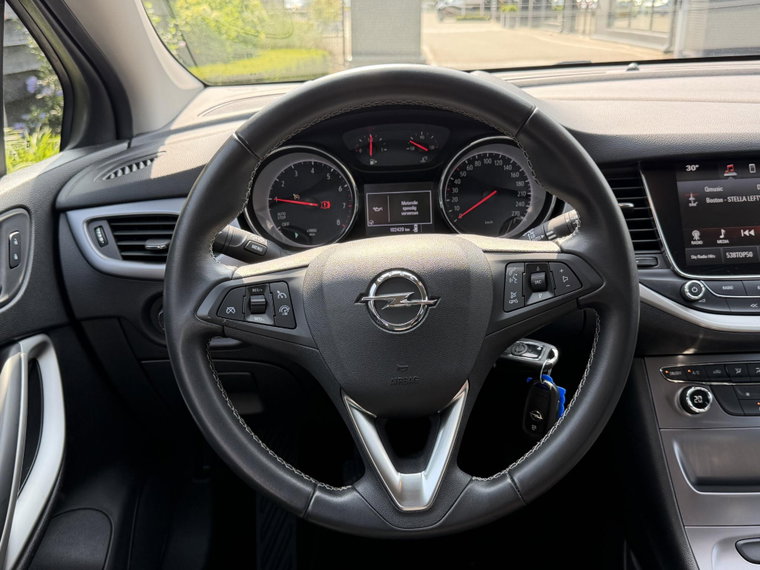 Vehicle Image 17