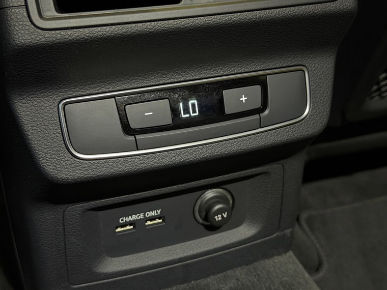 Vehicle Image 26
